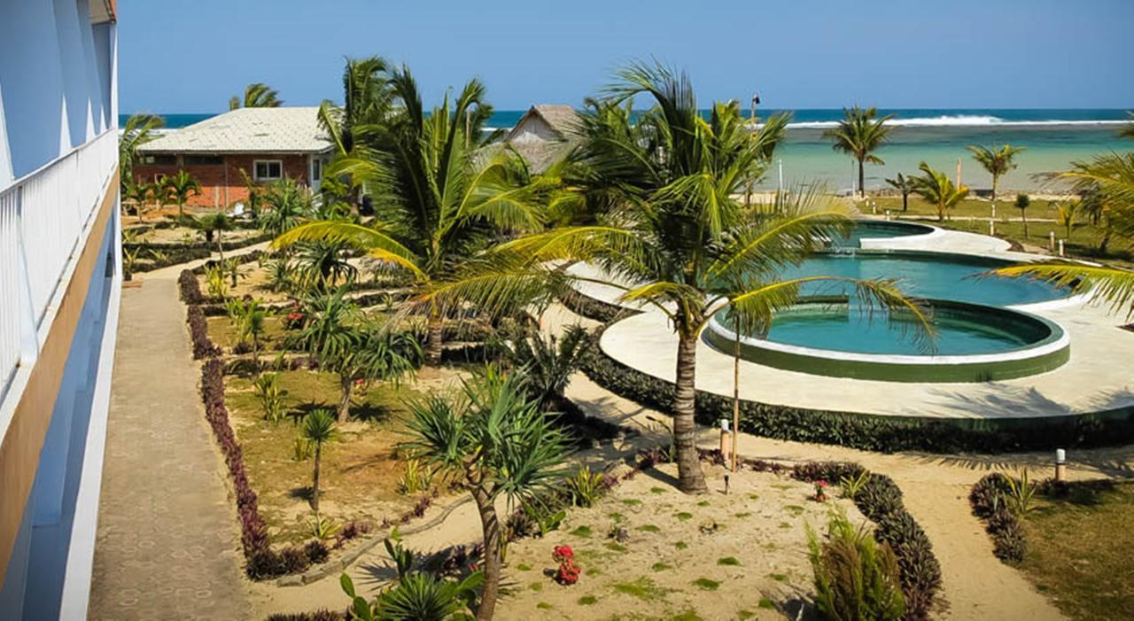 Turtle Beach Hotel Ujunggenteng Zimmer foto